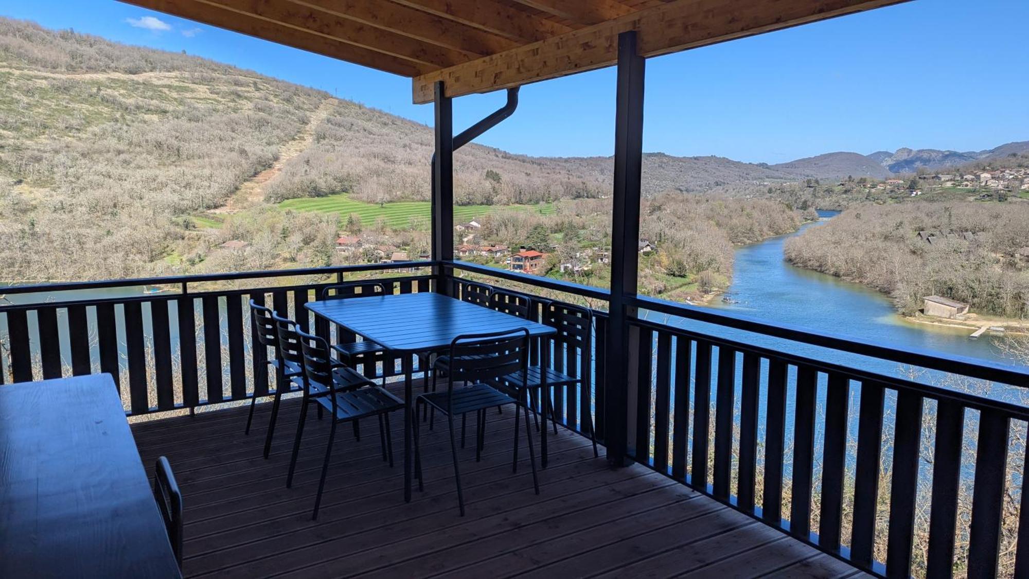 Cabanes Et Lodges Du Belvedere Serrieres-sur-Ain Zewnętrze zdjęcie